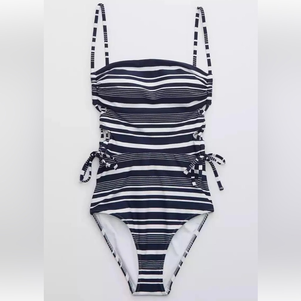 Aerie One Piece Striped Swimsuit Navy and White Size Medium NWOT